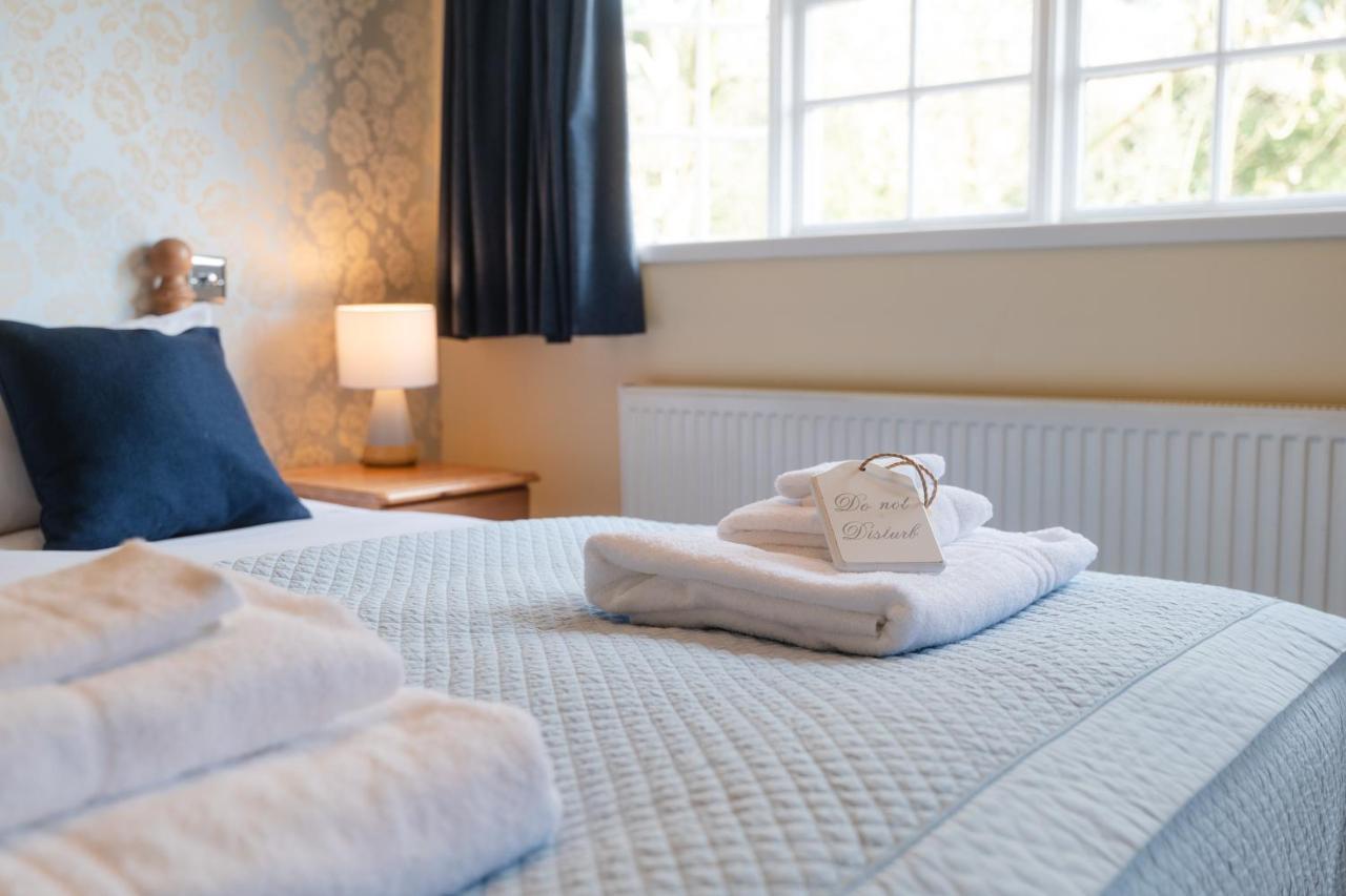 Fox And Hounds Llancarfan 4*